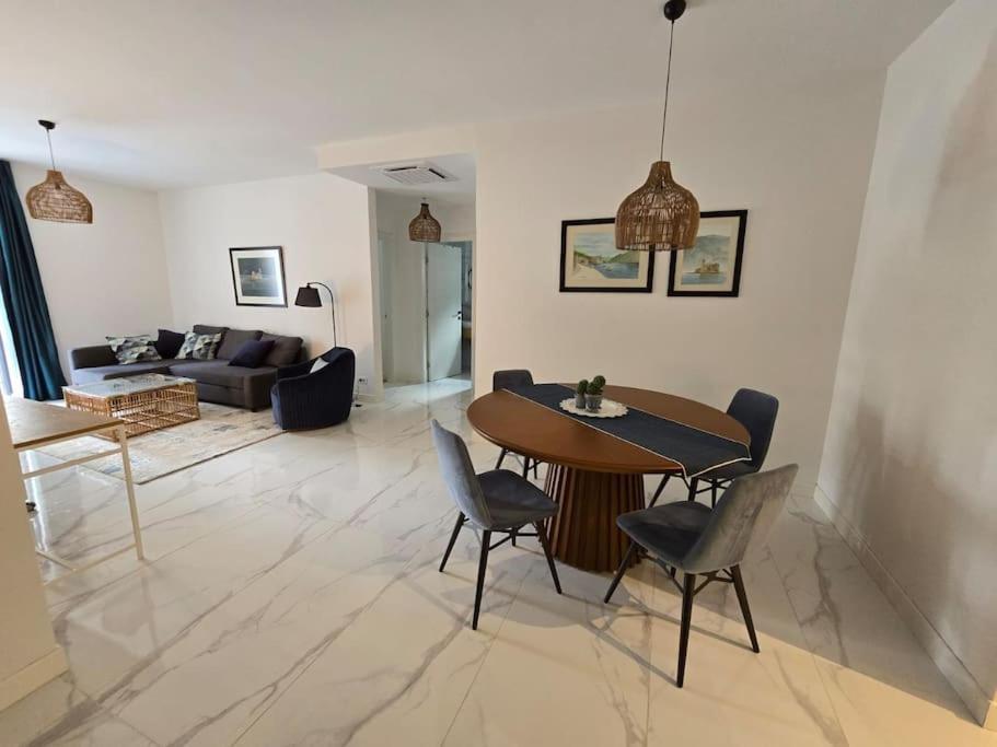 Faro Apartment *